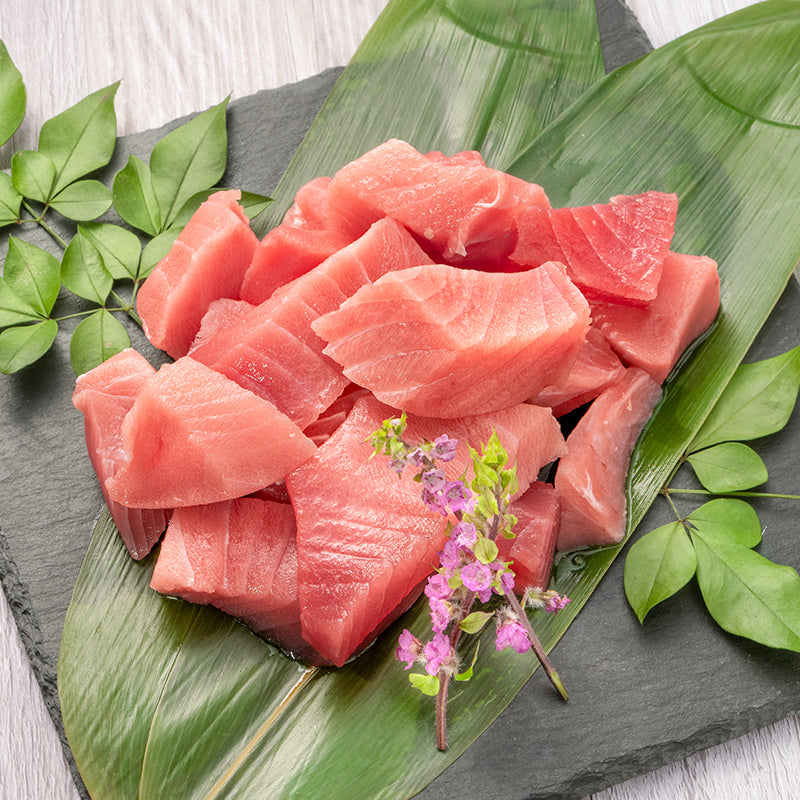 送料無料 まぐろ トロぶつ トロぶつ 900g 300g×3 本まぐろ 南まぐろ 切り落とし 2大高級マグロのみで豪華すぎ 脂がのった憧れのトロが超お得 トロブツ とろぶつ 訳あり 訳アリ わけあり ワケアリ 鮪 本マグロ 南マグロ 刺身 築地 豊洲市場