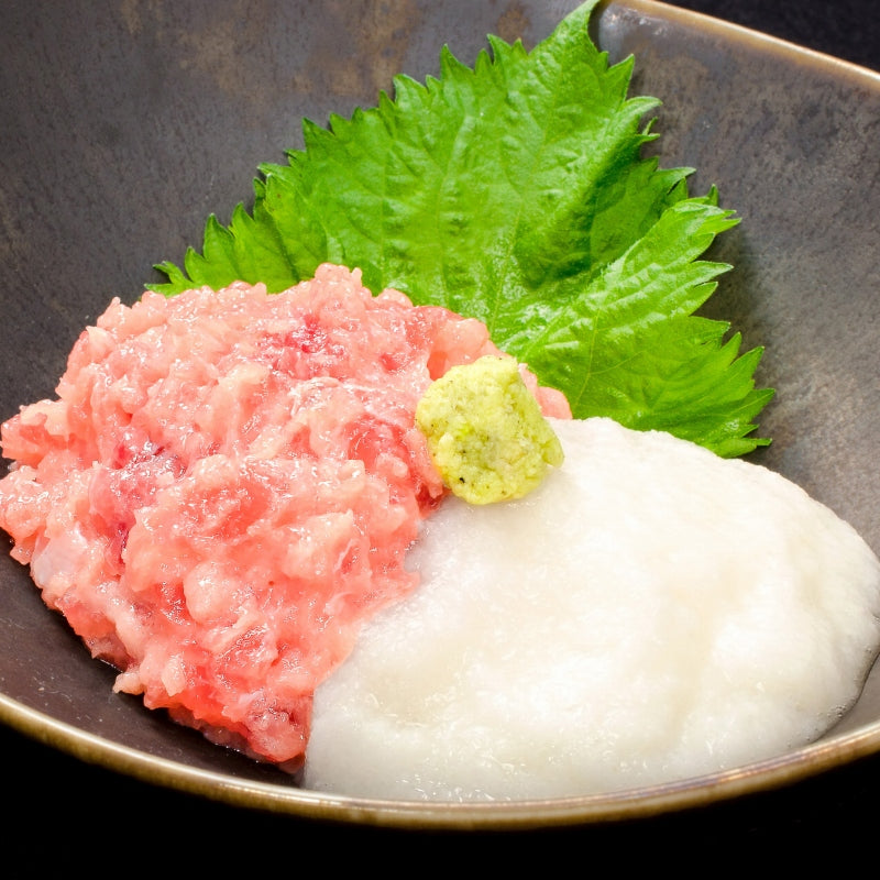 送料無料 ネギトロ ねぎとろ 本マグロ入り王様のネギトロ 100g×3パック 合計 300g 原料に本マグロを30%配合し、まぐろたたき風に仕上げました ネギトロ丼 本まぐろ メバチマグロ まぐろ マグロ 鮪 刺身 寿司 業務用 豊洲市場 豊洲市場 ギフト
