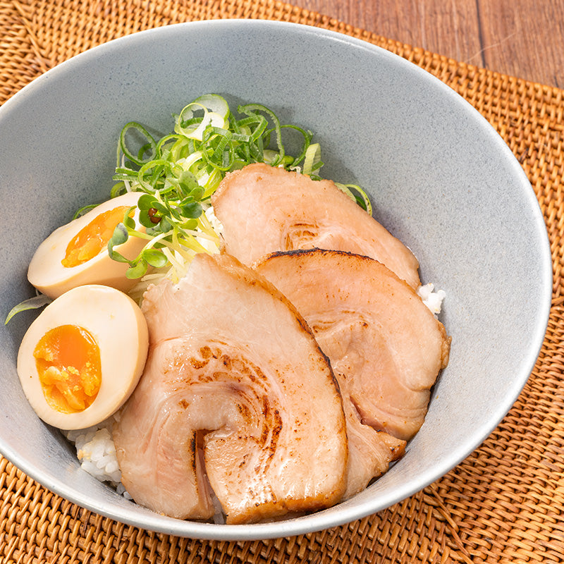チャーシュー 焼豚 焼き豚 熟成 三元豚 レアチャーシュー 合計900g 1本 300g×3パック ローストポーク 煮豚 レトルト 豚肉 豚バララーメン チャーハン 中華 惣菜 冷凍 業務用 豊洲市場 お取り寄せ グルメ おせち 単品おせち ギフト