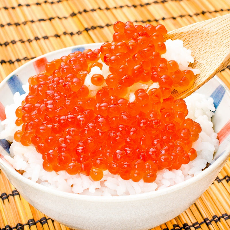 【送料無料】イクラ醤油漬け 250g ロシア産 北海道製造 鱒いくら 鮭鱒いくら いくら醤油漬け 鱒子 鱒卵 醤油いくら いくら丼 イクラ丼 味付けいくら 味付けイクラ 海鮮丼 豊洲市場 寿司 刺身 料理 ギフト