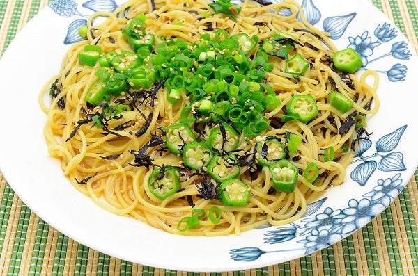 メール便 送料無料 カリカリ梅の実入り 味ひじき ひじき ふりかけ 200g 100g ×2パック ご飯のお供 おにぎりの具 お茶漬け おつまみ 生ふりかけ ソフトふりかけ ひじきごはん しそひじき【常温商品】