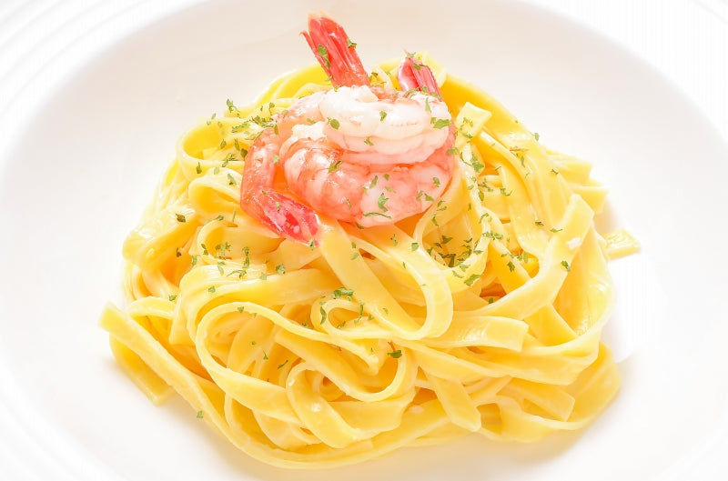 【週末限定セール】送料無料 甘海老 甘エビ 1kg お刺身用 大きい2Lサイズ 45尾前後 業務用 メガ盛り 10人前。船上で瞬間冷凍なので鮮度抜群 【あまエビ 甘海老 甘エビ 甘えび あまえび アマエビ 海老 エビ 刺身 バーベキュー】