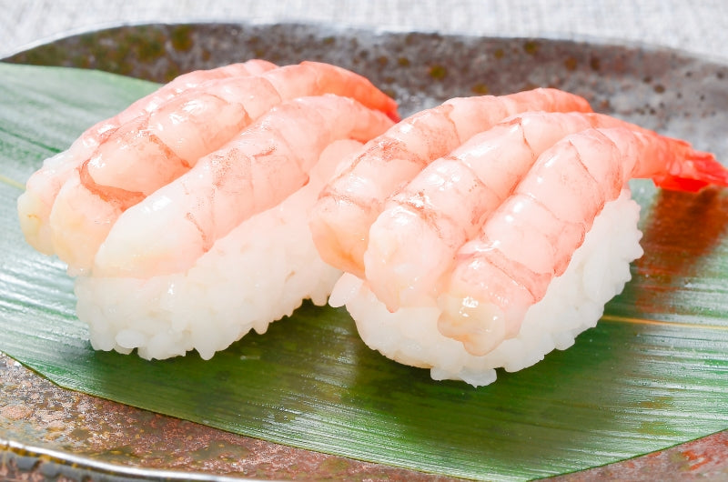 送料無料 甘海老 50尾 殻むき甘海老 寿司ネタ用の尾付き甘海老 殻むき済みなので、解凍して寿司しゃりにのせるだけで甘海老お寿司が完成【甘海老 あまエビ 甘えび 甘エビ あまえび アマエビ むきえび ムキエビ 業務用】