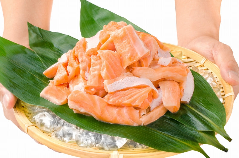 訳あり サーモン 大トロ ハラス 切り落とし 生食用スライス 500g 【わけあり 訳アリ アトランティックサーモン サーモンハラス トロサーモン 鮭ハラス 鮭 刺身 業務用 料理】