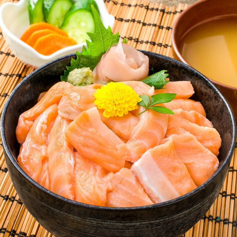 訳あり サーモン 大トロ ハラス 切り落とし 生食用スライス 500g 【わけあり 訳アリ アトランティックサーモン サーモンハラス トロサーモン 鮭ハラス 鮭 刺身 業務用 料理】