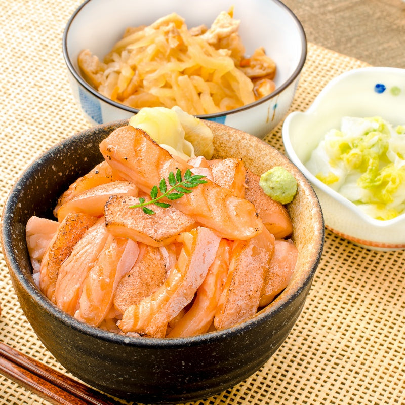 訳あり サーモン 大トロ ハラス 切り落とし 生食用スライス 500g 【わけあり 訳アリ アトランティックサーモン サーモンハラス トロサーモン 鮭ハラス 鮭 刺身 業務用 料理】