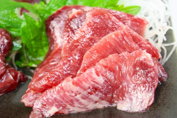 送料無料 まぐろ ホホ肉 幻のまぐろほほ肉 1kg 生でお刺身OK⇒当店だけかも!?超高鮮度。100%スーパーでは買えません!【まぐろ マグロ 鮪 豊洲市場 豊洲市場 ホホ肉 頬肉 まぐろビンタ焼き ステーキ ギフト】