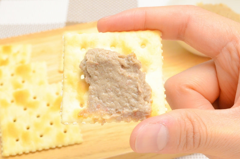 送料無料 かにみそ カニミソ 200g 国内で獲れた紅ズワイガニのかに身を使用!業務用のチューブ入りですぐに使えて便利【ズワイガニ ずわいがに かにみそ カニミソ かに味噌 カニ味噌 かに カニ 蟹 寿司 ギフト】