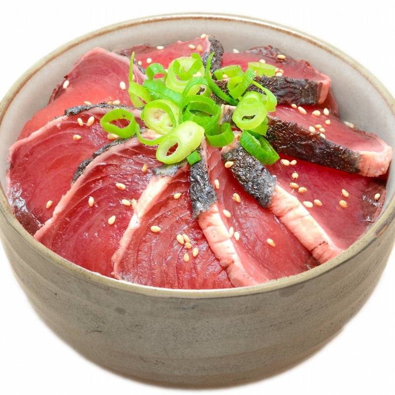 送料無料 かつおのたたき 250〜300g前後×1サク 香ばしい炭火焼の鰹たたき!お刺身用の超新鮮なカツオをたたきに【カツオたたき かつおたたき 鰹たたき 鰹のタタキ 塩かつお トロかつお トロカツオ 初がつお 戻りがつお 寿司 ギフト】