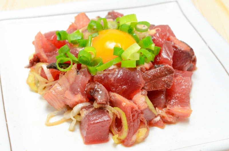 送料無料 かつおのたたき3柵 250〜300g前後×3 香ばしい炭火焼の鰹たたき!お刺身用の超新鮮なカツオをたたきに【カツオたたき かつおたたき 鰹たたき 鰹のタタキ 塩かつお トロかつお トロカツオ 初がつお 戻りがつお 寿司 ギフト】