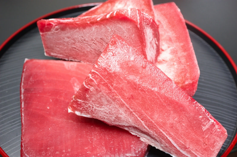 送料無料 訳あり マグロ メバチマグロ 上 1kg 切り落とし 詰め合わせ!業界最安値に挑戦【冷凍 刺身 訳アリ わけあり ワケアリ まぐろ マグロ 鮪 めばちまぐろ まぐろ丼 まぐろ漬け 豊洲市場 海鮮丼 ギフト】