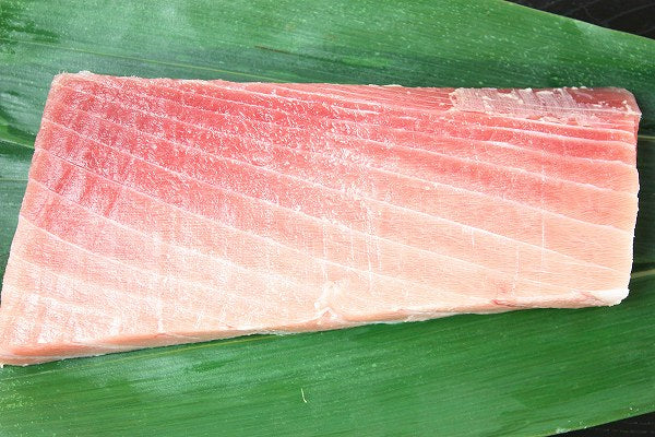 送料無料 メバチマグロ 中トロ 上 1kg 築地の王様ブランドまぐろ とろける美味いしさで人気ダントツ1番は中トロ!【鮪 まぐろ マグロ メバチマグロ めばちまぐろ 目鉢まぐろ 中トロ 豊洲市場 ギフト】
