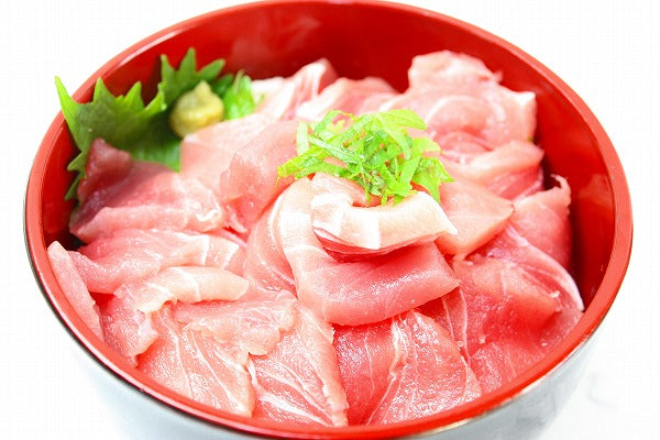 送料無料 メバチマグロ 中トロ 上 1kg 築地の王様ブランドまぐろ とろける美味いしさで人気ダントツ1番は中トロ!【鮪 まぐろ マグロ メバチマグロ めばちまぐろ 目鉢まぐろ 中トロ 豊洲市場 ギフト】