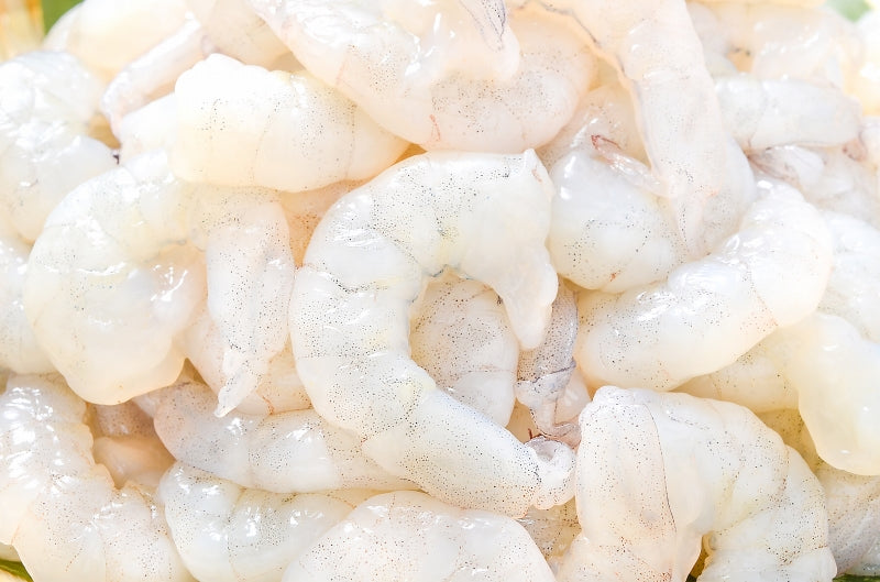 送料無料 むきえび 高級生むき海老 バナメイエビ 900g 鮮度抜群のプリプリ海老をメガ盛り 【むきえび ムキエビ 海老 エビ えび バナメイ 豊洲市場 業務用 冷凍食品 エビフライ 海老フライ えび天 天むす 唐揚げ ギフト】