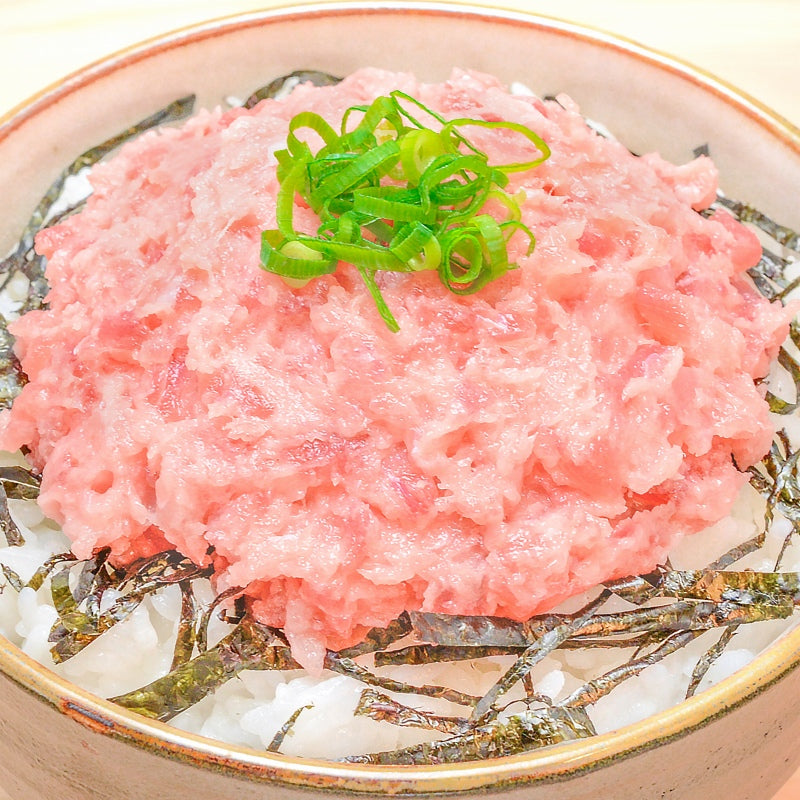 王様のネギトロ 200g ネギトロ丼で約2人前 豊洲の甘トロをご堪能下さい【ねぎとろ ネギトロ まぐろ マグロ まぐろたたき メバチマグロ めばちまぐろ 鮪 海鮮丼 手巻き寿司 恵方巻き 業務用 ギフト】
