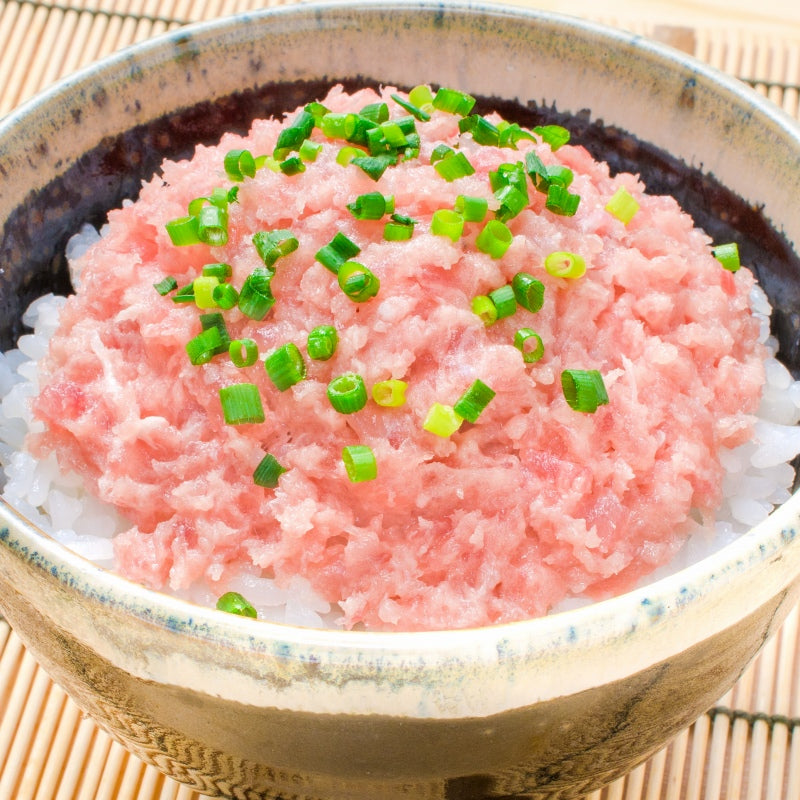 王様のネギトロ 200g ネギトロ丼で約2人前 豊洲の甘トロをご堪能下さい【ねぎとろ ネギトロ まぐろ マグロ まぐろたたき メバチマグロ めばちまぐろ 鮪 海鮮丼 手巻き寿司 恵方巻き 業務用 ギフト】