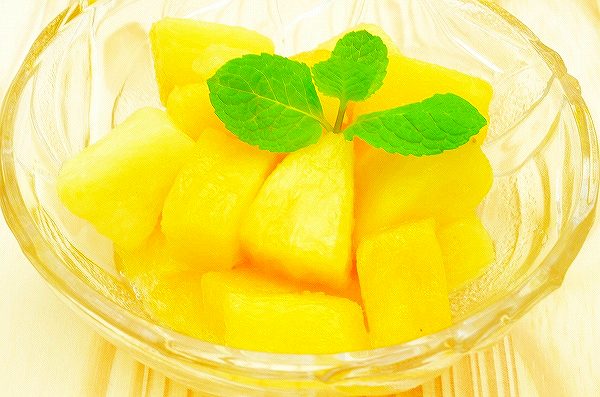 冷凍パイン パイナップル500g×1パック 甘いパインをたっぷりと!【冷凍パイン 完熟パイナップル ヨナナス フルーツジュース スムージー クレンズダイエット 冷凍フルーツ 冷凍果実 冷凍デザート 業務用】