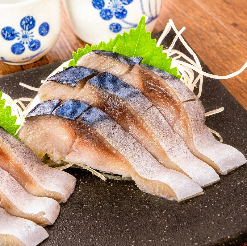【送料無料】レアしめ鯖 1枚×3パック 国産 無添加 皮付き 半身 脂がのった新製法のレアしめ鯖は驚きの逸品♪ さば サバ 鯖 しめさば しめサバ 〆サバ 寿司 刺身 酒の肴 築地市場 豊洲市場 おせち 単品おせち ギフト