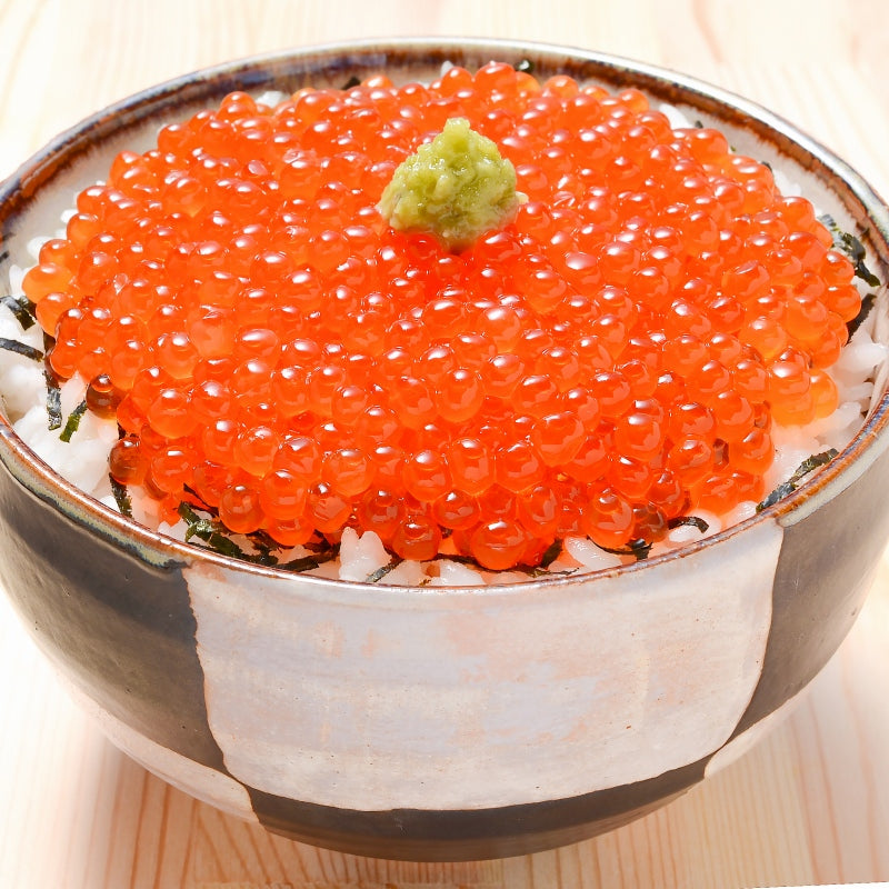 塩イクラ 塩いくら 1kg 化粧箱入り 厳選の国産3特グレードの本格塩イクラ!皮までトロける上物。ギフトに大人気 塩いくら いくら塩漬け いくら丼 イクラ丼 海鮮丼 北海道 三陸 サーモン 鮭 豊洲市場 寿司 料理