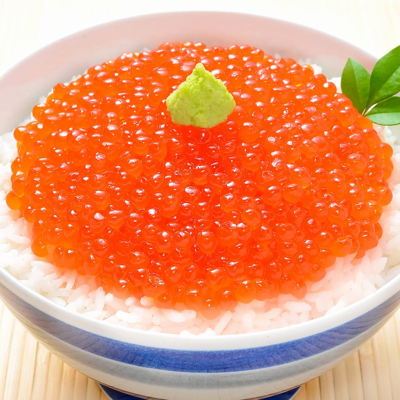 送料無料 塩イクラ 200g 小分けパック 厳選の国産3特グレードの本格塩イクラ!皮までトロける上物。ギフトに大人気! 【塩いくら いくら塩漬け いくら丼 イクラ丼 海鮮丼 北海道 三陸 サーモン 鮭 豊洲 寿司 料理 ギフト】