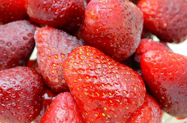 冷凍ストロベリー 500g×1パック 冷凍いちご 【ストロベリー 冷凍ストロベリー イチゴ いちご 苺 ヨナナス フルーツジュース スムージー クレンズダイエット 冷凍フルーツ 冷凍果実 デザート 業務用】