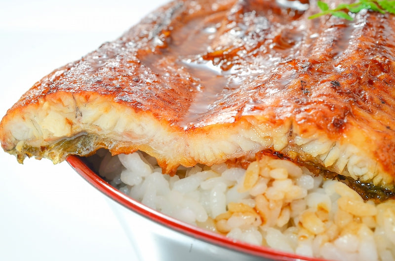 超特大 うなぎ蒲焼き 平均330g前後×6尾 中国産うなぎ タレ付き 一般的には手に入らない最大級のボリューム 柔らかうなぎを丁寧に焼き上げています【ウナギ蒲焼き 鰻蒲焼き 土用の丑 うなぎレシピ ギフト】