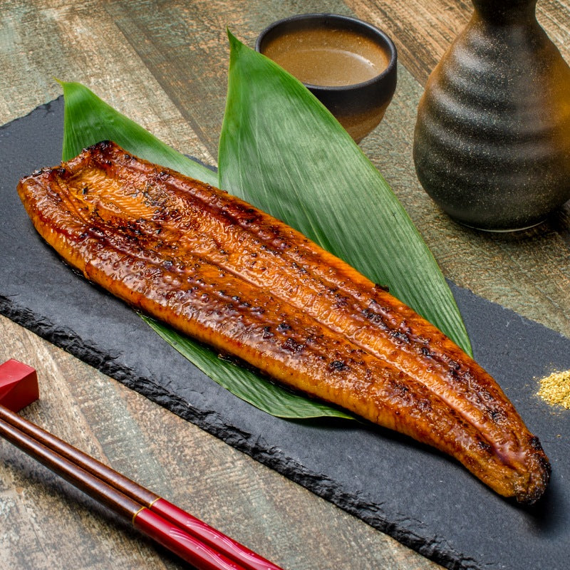 送料無料 国産うなぎ蒲焼き 大サイズ 平均165g前後×4尾 愛知 宮崎 鹿児島県産等 まさに国産の最高級品質、柔らかうなぎ!デパ地下にも卸しています。【ウナギ蒲焼き 鰻蒲焼き 国内産 土用の丑 レシピ 贈り物 ギフト 豊洲市場 豊洲市場】