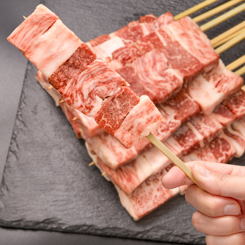 牛串 和牛串 国産 ジャンボ串 2.1kg 70g×30本 大サイズ 和牛 牛肉 肉串 串焼き ステーキ串 肉 冷凍 仕入れ BBQ バーベキュー お祭り 学園祭 屋台 鉄板焼き 業務用 大量発注 築地 豊洲市場 ギフト