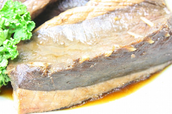 まぐろ血合い 300g前後×10 合計3kg 煮付け 鮪血合い まぐろの血合い マグロ血合い 血合い煮付け 竜田揚げ まぐろかま まぐろカマ 訳あり 訳アリ ワケアリ わけあり ギフト