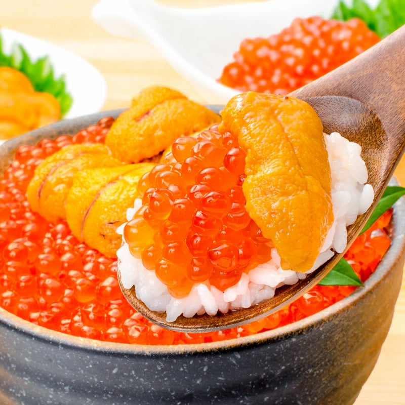 【送料無料】イクラ醤油漬け 合計1kg 250g×4 鱒いくら 鮭鱒いくら いくら醤油漬け 鱒子 鱒卵 醤油いくら いくら丼 イクラ丼 味付けいくら 味付けイクラ 海鮮丼 豊洲市場 寿司 刺身 料理 ギフト