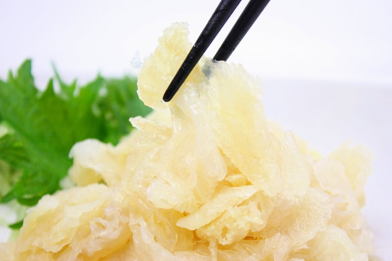 送料無料 お刺身くらげ 500g タレ付 知っていますかお刺身くらげ！？ヘルシーでコリコリっとしたクラゲの食感がクセになる旨さ【くらげ クラゲ お刺身くらげ 中華クラゲ お刺身 海藻サラダ 豊洲市場 業務用】